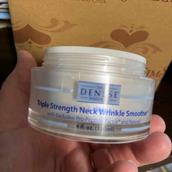 Dr. Denese Triple Strength Neck Wrinkle Smoother 4 Oz - Picture 5 of 5